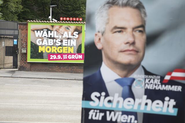 NR-Wahl: Mit Wahlplakaten wird um die Gunst der Wählerschaft geworben. | Foto: ALEX HALADA / picturedesk.com