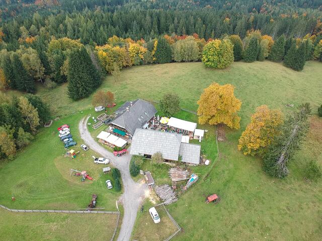 Der Hundsmarhof von oben. Haben Sie gewusst, dass es hier einst einen Berggeist gab? Oder immer noch gibt? | Foto: Hundsmarhof