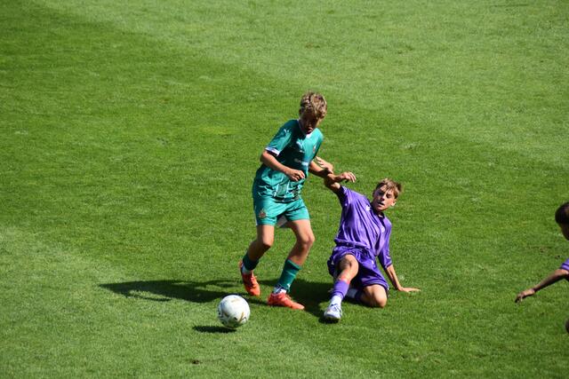 Zum Auftakt gab's bei einem U14-Blitzturnier auch ein Wiener Derby zu erleben. | Foto: Hirss