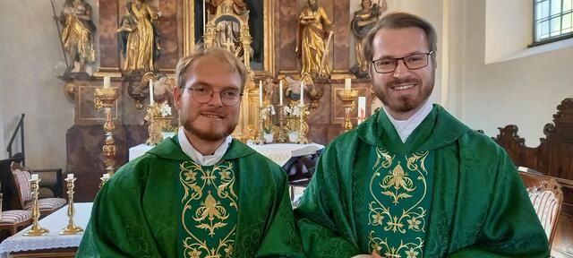 Kaplan Luca Fia mit dem Gurnitzer Pfarrer Bernd Wegscheider | Foto: Gasper