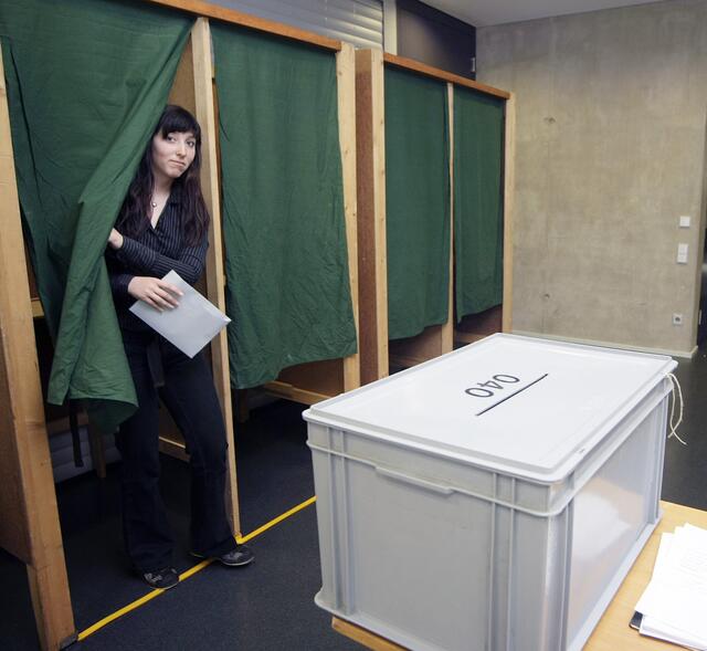 Eine volle Legislaturperiode liegt zwischen der Nationalratswahl 2019 und jener von heuer. Dementsprechend erreichten viele Menschen das nötige Wahlalter von 16 Jahren. (Archiv) | Foto: Roland Mühlanger / picturedesk.com