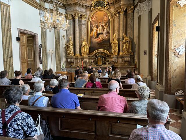 Die drei Konzerte am vergangenen Wochenende waren allesamt sehr gut besucht. Was wichtig ist für das Sonnenorchester, das auch auf Spenden angewiesen ist. | Foto: Schrofner