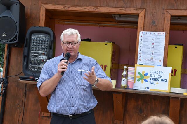 LAbg. Christoph Kainz zeigt Berndorfs Engagement für Kinder und Jugendliche hervor. | Foto: Preineder