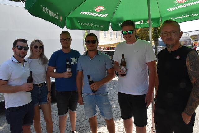 Eine Waldkirchner Frühschoppenrunde beim Kirtag | Foto: Alois Braid/zema-medien.de