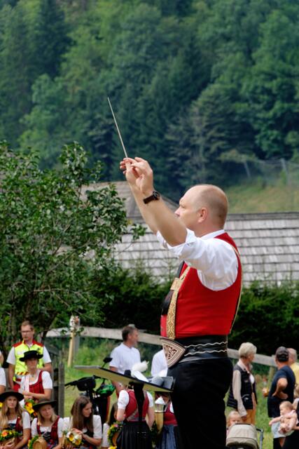 Bezirkskapellmeister und Kapellmeister von der Bürgermusik Mauterndorf Günther Binggl. | Foto: Peter Bolha