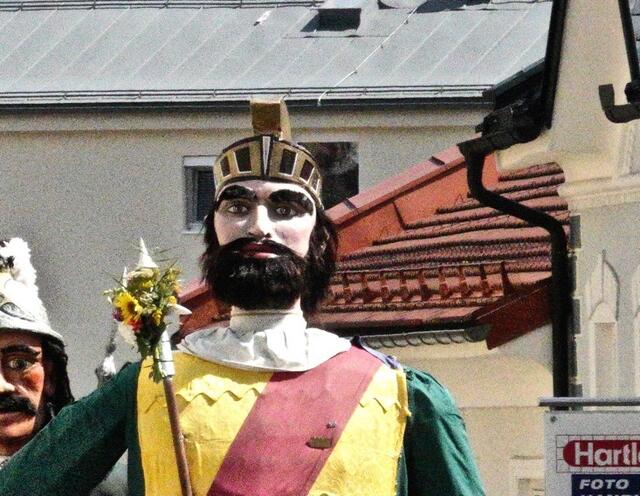 Der Samson aus Unternberg wurde 1954 erstmals erwähnt, ist 5,16 m groß und wiegt 87,8 kg.