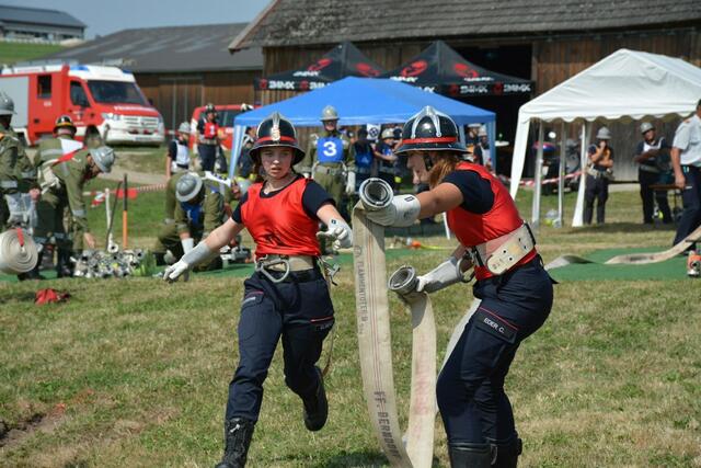 Die Bewerbsgruppen trotzten der Hitze und kämpften um den Sieg. | Foto: Pressestelle BFK UU | Thomas Traxler