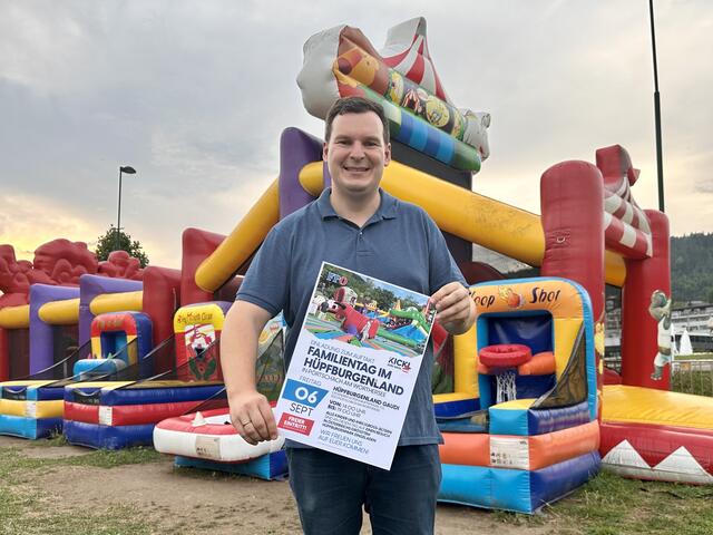FPÖ-Gemeindevorstand Florian Pacher im Hüpfburgenland in Pörtschach | Foto: FPÖ Pörtschach