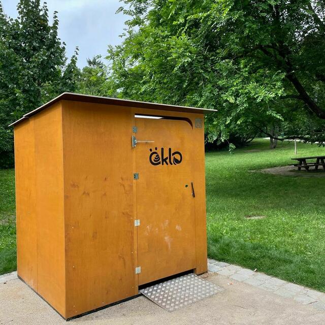 Olympiapark und Raimund-Zoder-Park haben jetzt jeweils ein barrierefreies Öklo.  | Foto: Grüne Döbling/Instagram