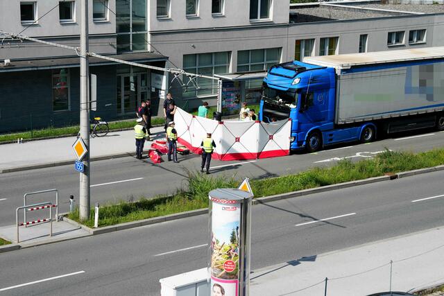 Schwerer Unfall auf der Münchner Bundesstraße. | Foto: Meinbezirk Salzburg