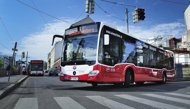 Durch die Baustellen auf der Thaliastraße werden vier Buslinien über eine alternative Route umgeleitet. | Foto: Zinner