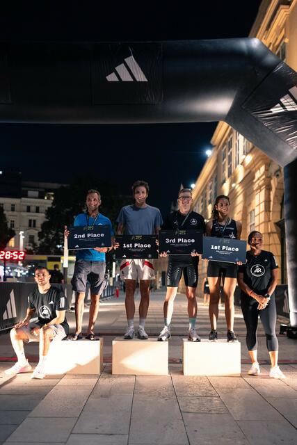 Am schnellsten war Paul Scheucher mit 4:32 Minuten (dritter von links).  | Foto: Markus Frühmann