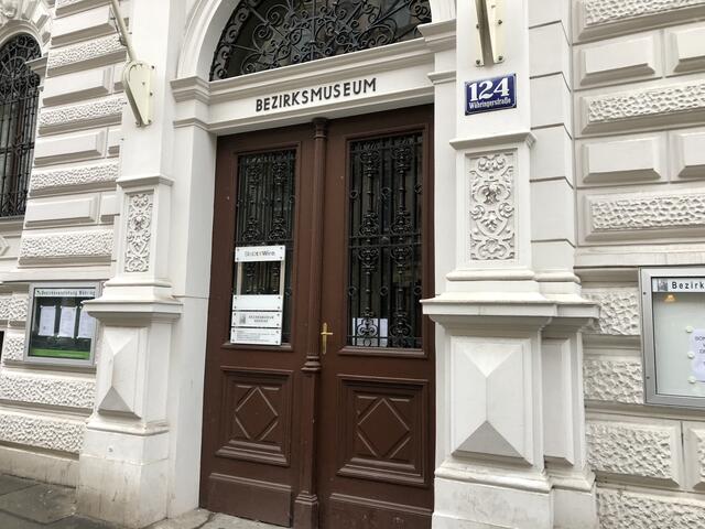 Das Bezirksmuseum des 18. Bezirks befindet sich in de Währinger Straße 124 und sollte eigentlich am 1. September wieder öffnen. Ein Unwetter kam dazwischen.  | Foto: Thomas Netopilik