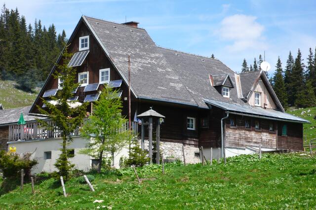 Die alte Wiener-Lehrer-Hütte hat soundso ausgedient. Das Haus wird im Frühjahr 2025 abgerissen. | Foto: AV Edelweiß