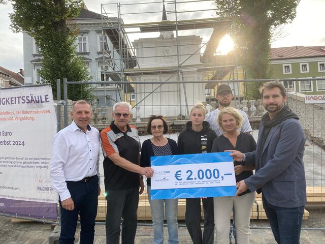 Bürgermeister Josef Ramharter, Reinhold Schulz, Ilse Schulz, Johanna Schulz, Luca Schulz, Ulla Schulz und Ulrich Schulz (v.l.) | Foto: privat