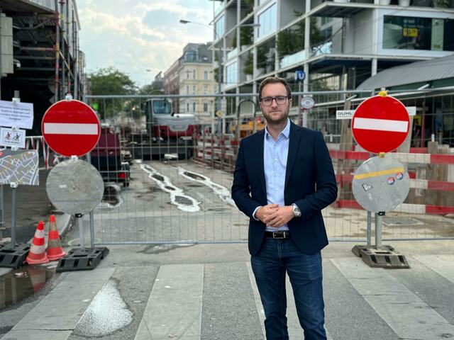 Seit dem Baustellenstart beobachtete Felix Ofner (ÖVP) einige Verkehrsdelikte auf der Äußeren Mariahilfer Straße.  | Foto: ÖVP