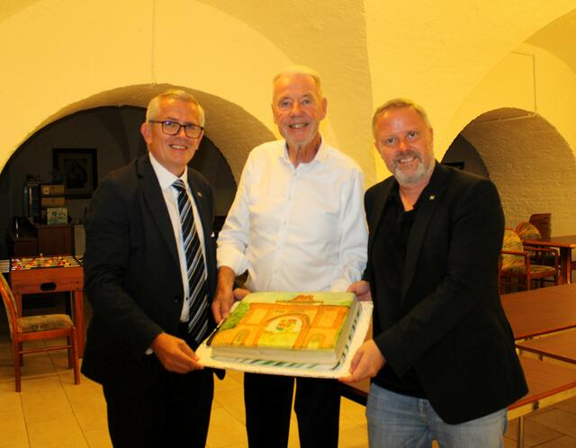 Guten Grund zu feiern hatten der Obmann des Denkmalschutzvereines Christian Hoffmann, Bürgermeister Klaus Schneeberger und Landtagsabgeordneter Rainer Spenger. | Foto: Claudia Seidl