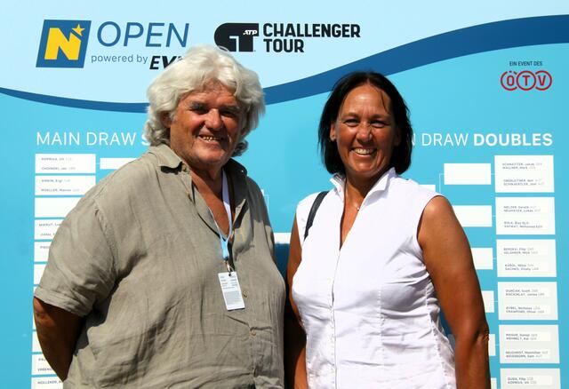 TC Tulln Obmann Josef Beinhardt mit NÖTV Präsidentin Petra Schwarz. | Foto: Christian Nowotny