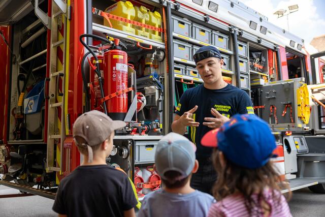 Kinder bei der Feuerwehr zu Besuch. | Foto: 2024psb/c.kollerics
