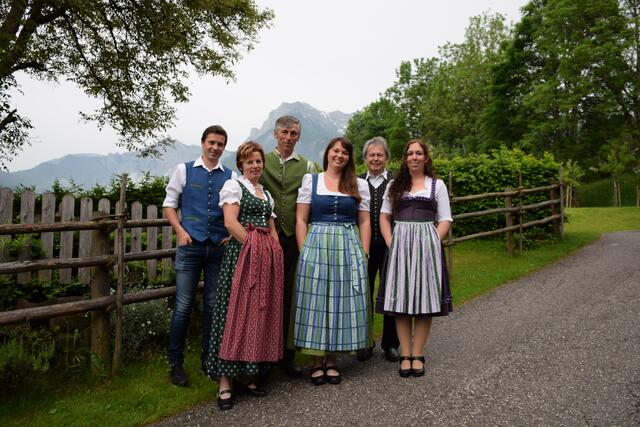 Das Team der IG Oberweng aktiv rund um die Obfrau Katharina Herndl (3. von rechts). | Foto: IG Oberweng aktiv