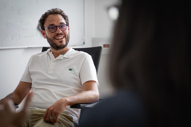 Der Informatiker Marco Mondelli will es einfacher machen, Informationen aus großen Datenmengen zu gewinnen. | Foto: ISTA