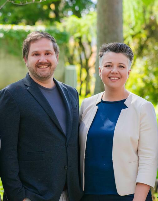 Michael HIrzbauer, Spitzenkandidat im Wahlkreis Ost der Grünen mit Olga Voglauer | Foto: Bernhard Schindler