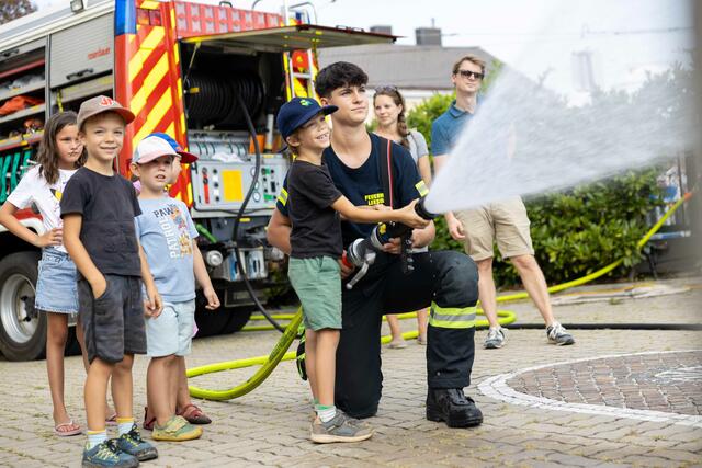 Viele spannende Stationen inklusive erfrischender Planschbecken hatte das Team der FF Baden-Leesdorf vorbereitet. | Foto: 2024psb/c.kollerics