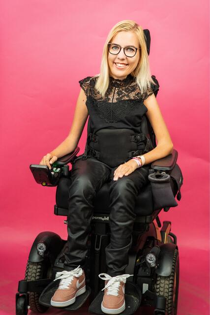 Christina Holmes ist Bezirksspitzenkandidatin der Neos. | Foto: Neos