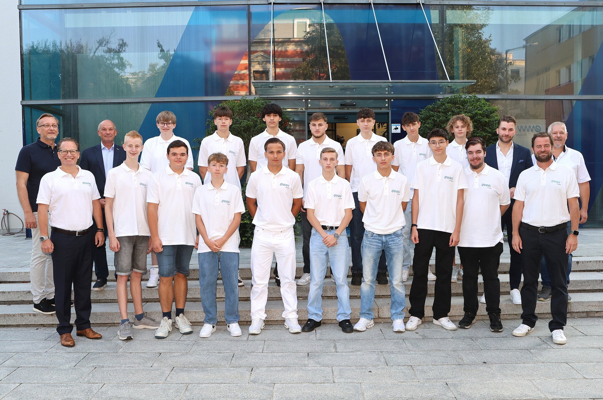 17-junge-Menschen-starten-im-Team-Energiewende-