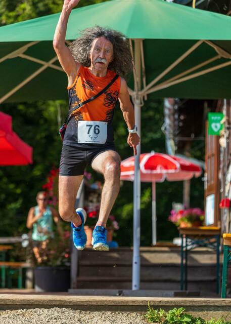 Guter Luftstand beim Sprung bei der Edelweißhütte …
 | Foto: Gerhard Böhm