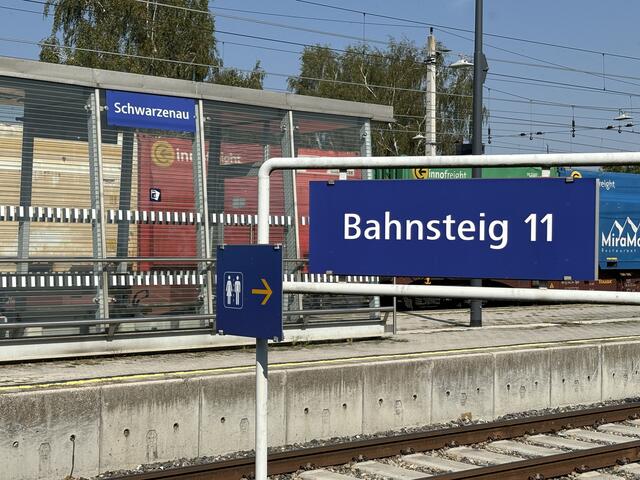 Mit dem Zug fahren im Bezirk nur sehr wenige Pendler. | Foto: Bernhard Schabauer