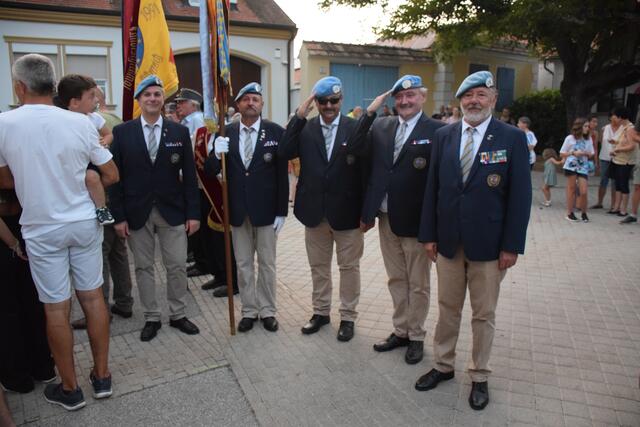 Die Landesgruppe Burgenland der Österreichischen Peacekeeper war bei der Angelobung in Pöttelsdorf dabei. | Foto: Österreichische Peacekeeper