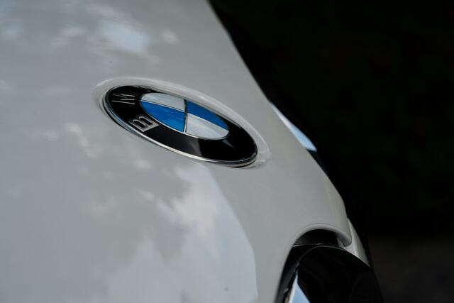 Ein 13-Jähriger wollte wohl nicht zur Schule gehen und machte deshalb eine Spritztour mit einem gestohlenen BMW X3 durch die Bundeshauptstadt. (Symbolfoto) | Foto: Sreyas KV/Unsplash