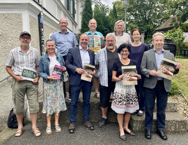 Sie alle sind Teil des abwechslungsreichen Gleisdorfer Kulturlebens und freuen sich schon sehr auf die unterschiedlichen Programmpunkte. | Foto: MeinBezirk/Chibici