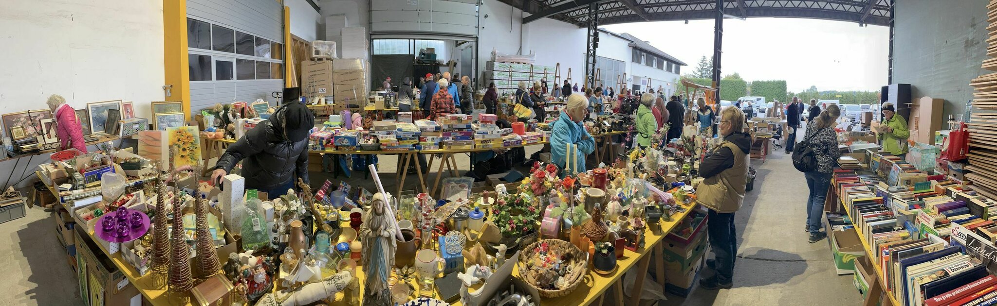 Auf-zum-46-Flohmarkt-des-Pensionistenverbandes-Ortsgruppe-Gschwandt