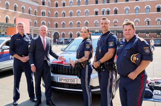 Die Polizei bekommt mit dem Skoda Kodiaq neue Streifenwägen. Die allradgetriebenen Fahrzeuge lösen in den kommenden vier Jahren rund 2.000 Streifenwagen der Marken Skoda Octavia und VW Touran ab. | Foto: BMI/Karl Schober