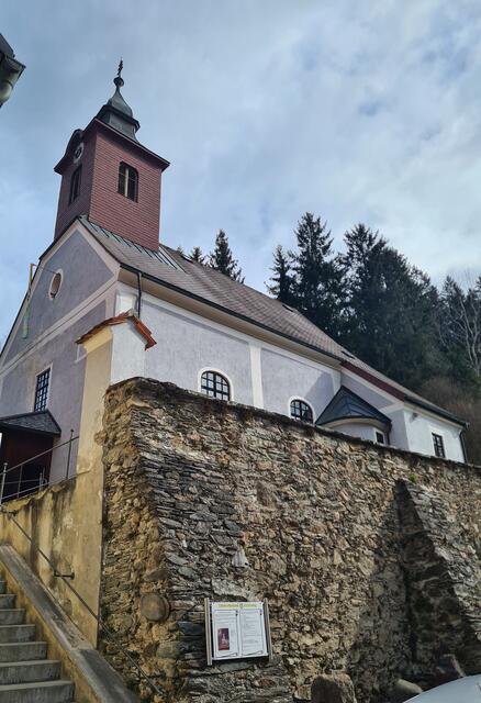 Arzberg – Kirche mit „Weg der letzten Worte“ | Foto: Seelsorgeraum Weiz