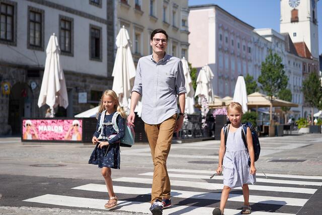 Der Welser Mobilitätsstadtrat Stefan Ganzert (SPÖ) ersucht alle Verteilsteilnehmer um besonders rücksichtsvolle und vorausschauende Fahrweise zu Schulstart. | Foto: Stadt Wels