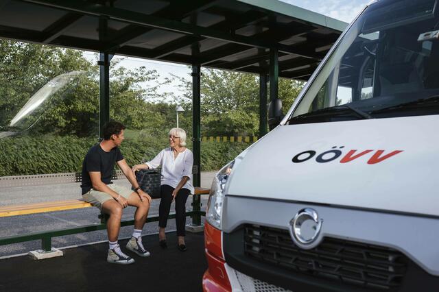 Timo, der neue Ortsbus in Thalheim, ist ab 12. Dezember unterwegs. | Foto: Kneidinger-Photography