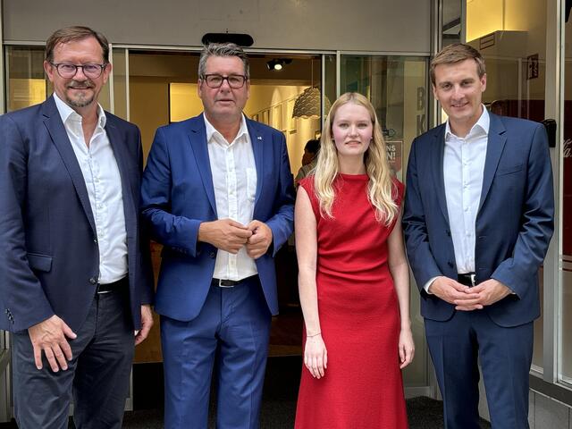 Rudi Silvan, Robert Laimer, Daniela Haunold und Sven Hergovich präsentieren das Programm für die Nationalratswahl. | Foto: Marlene Trenker