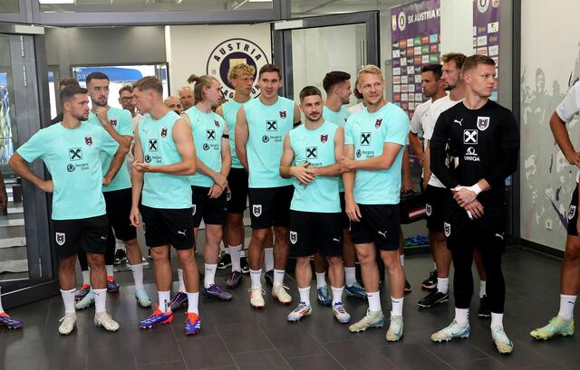 Treffen mit OEFB-Team und Teamchef Rangnick. Spieler des Nationalteams.Klagenfurt, am 4.9.2024.
 | Foto: LPD Kärnten/Kuess