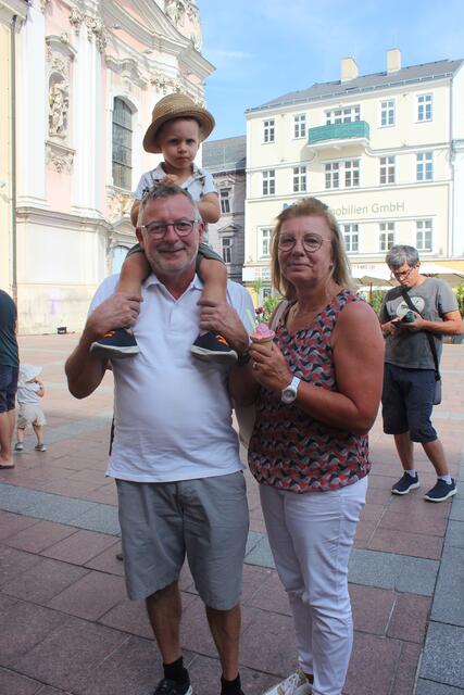 Andreas und Beate Fischer mit dem kleinen Clemens. | Foto: Huber