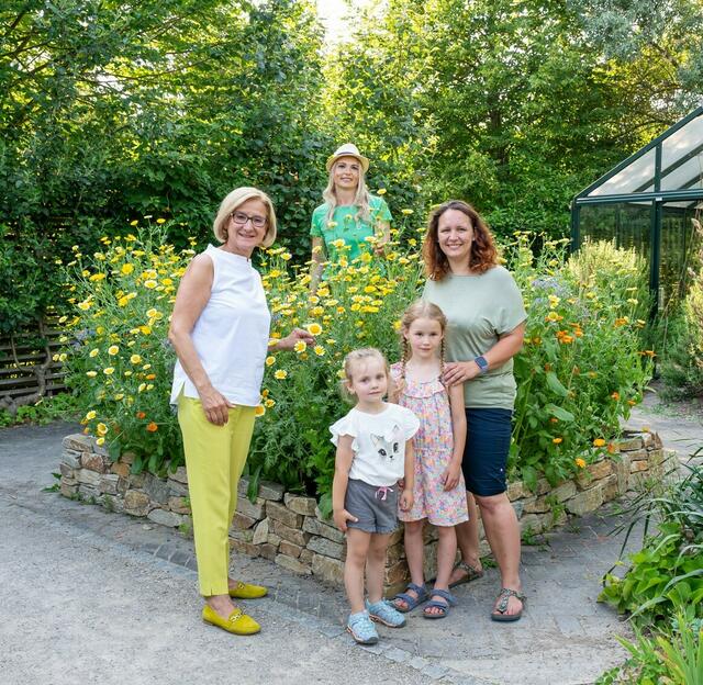 Landeshauptfrau Johanna Mikl-Leitner lädt Familien und alle Gartenfreunde zum Besuch der Schaugartentage am 14. und 15. September ein. | Foto: „Natur im Garten“ / J. Ehn