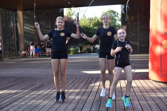 Die jungen Rope Skipperinnen zeigten ihr Können. | Foto: Michael Strini