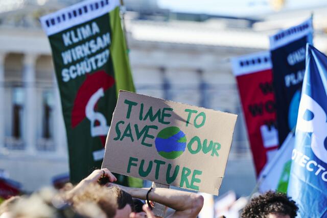 Nach fünf Jahren des Wartens auf den Bund will Wien jetzt ein eigenes Klimaschutzgesetz beschließen.  | Foto:  KLAUS TITZER / APA / picturedesk.com