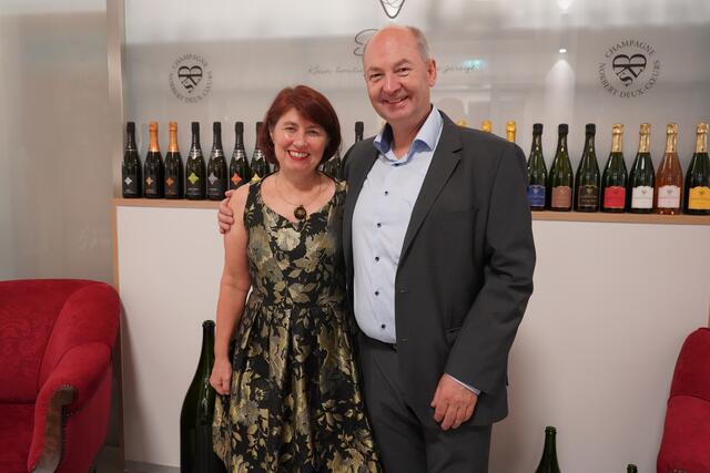 Die Betriebsgründer der Sektkellerei A-NOBIS: Birgit und Norbert Szigeti | Foto: Andrea Glatzer