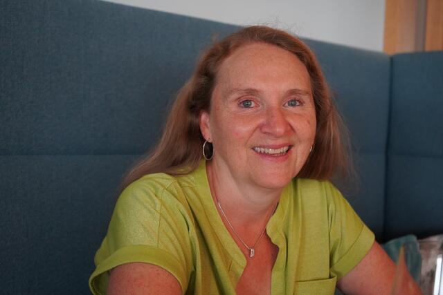 Bettina aus Grodnau liest gerne Gartenkrimis | Foto: Andrea Glatzer