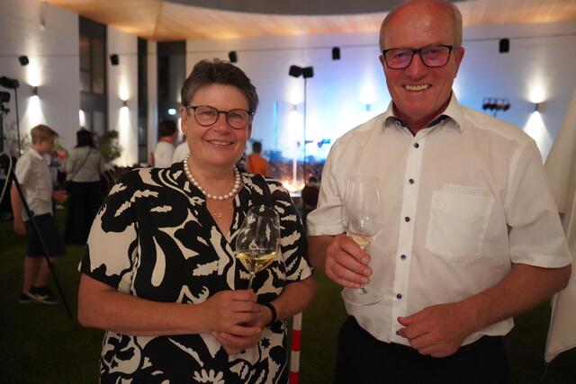 Mäzene des Konzertabends vor den Vorhang: Michaela und Kurt Haas | Foto: Andrea Glatzer