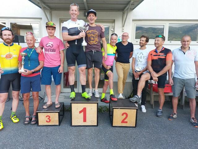 Die Mannschaftsseiger 2023 und freuen sich bereits auf die Ttitelverteidigung am kommenden Samstag.  | Foto: ÖAV Obergailtal/KK