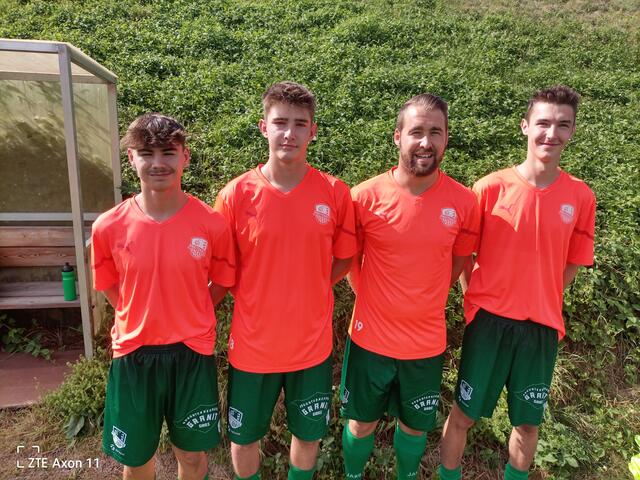 "Wir machen defensiv die Schotten dicht", sind sich die Preitengger Neuzugänge Mark und David Riegler, Stefan "Fuzo" Stückler und Fabian Riegler einig.  | Foto: Brunner/KK